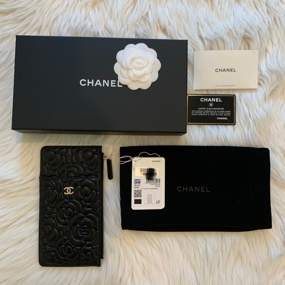 Chanel wallet phone card pouch
